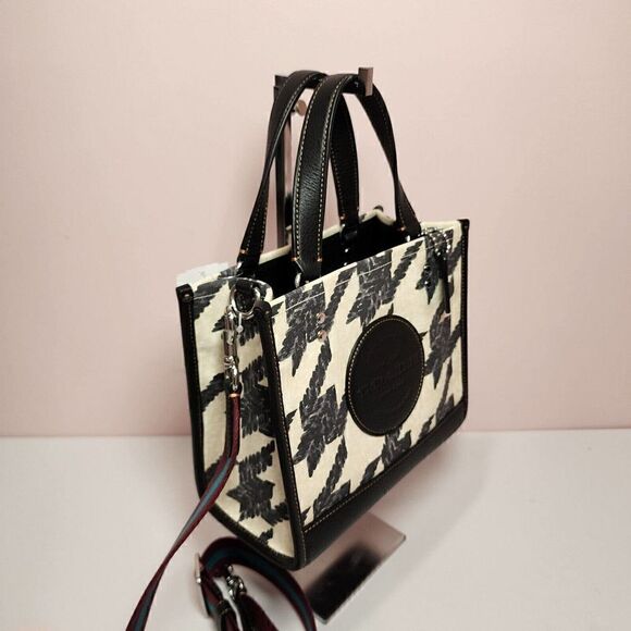 COACH CJ623 Dempsey Tote 22 Canvas & Leather Houndstooth Print Patch Cream - Picture 3 of 6